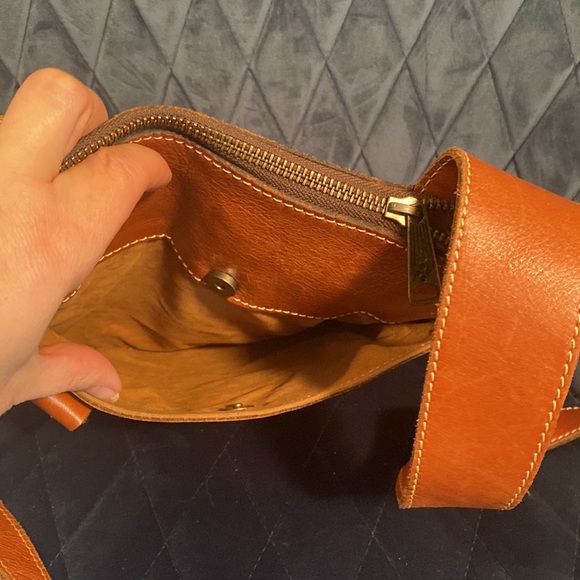 Patricia Nash Tooled Leather Crossbody Bag - Picture 4 of 11